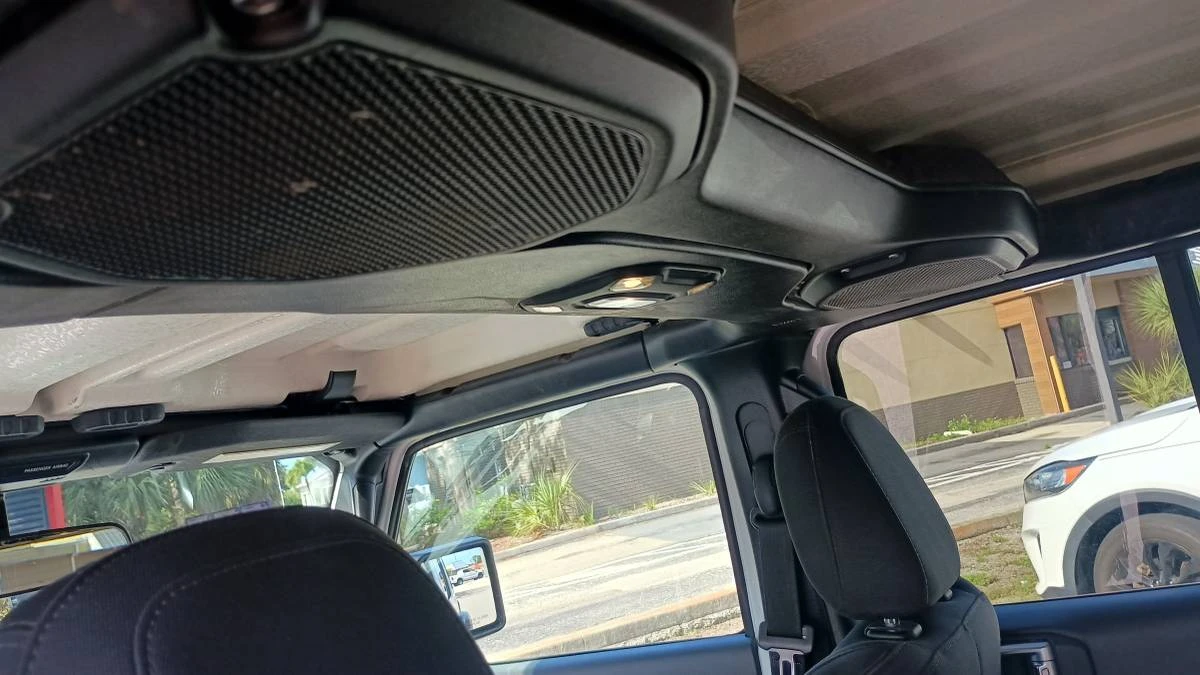 2019 Jeep JL Wrangler - Image 7 of 14
