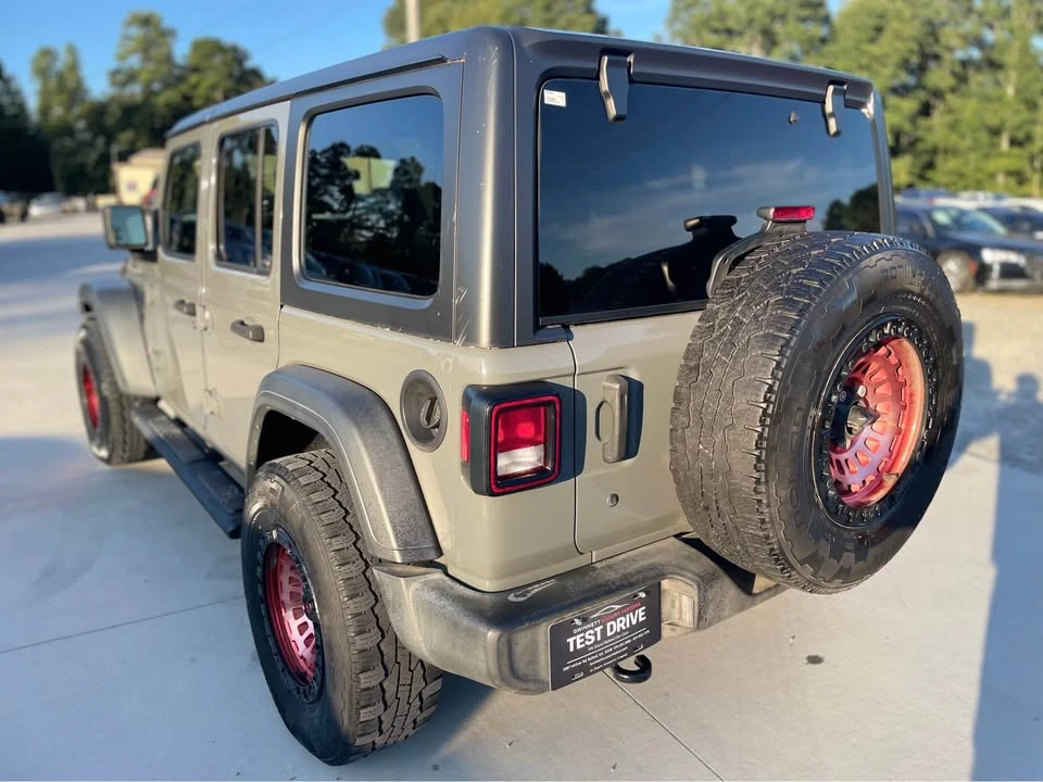 2019 Jeep JL Wrangler - Image 4 of 20
