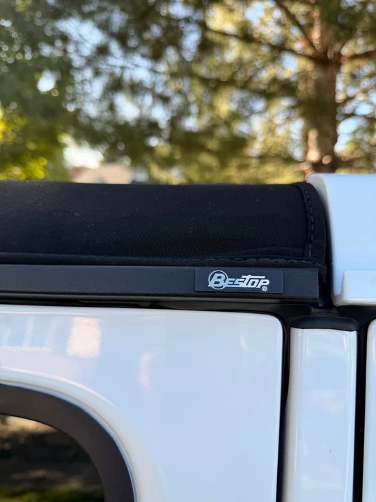 2019 Jeep JL Wrangler - Image 9 of 10