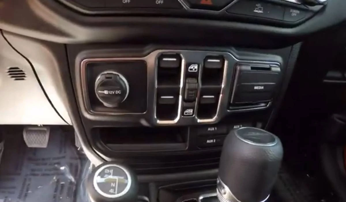 2019 Jeep Gladiator - Image 6 of 9