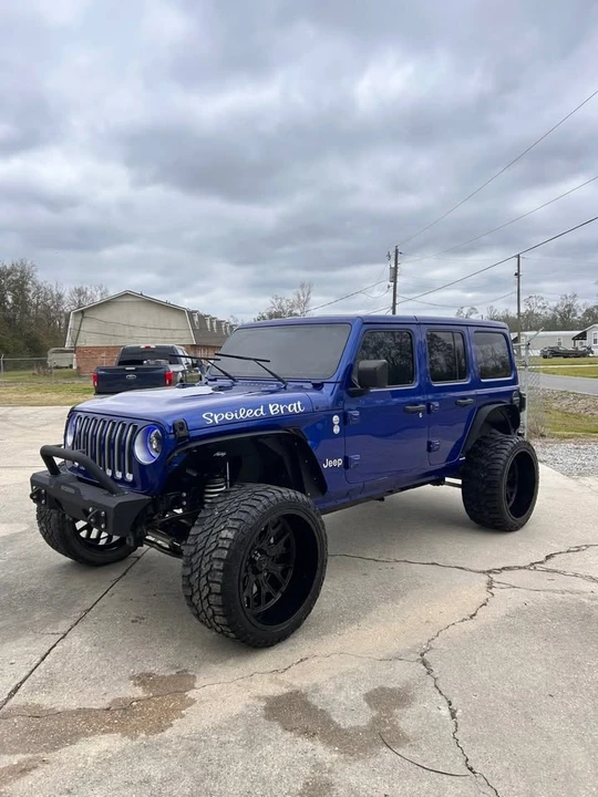2019 Jeep JL Wrangler - Image 3 of 18