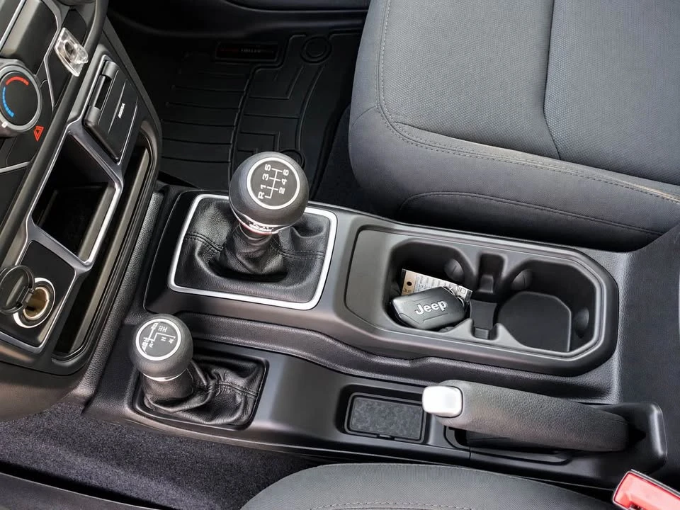 2019 Jeep JL Wrangler - Image 8 of 10