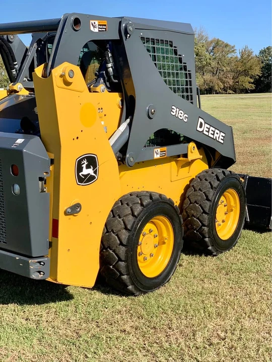 2019 John Deere - Image 4 of 10