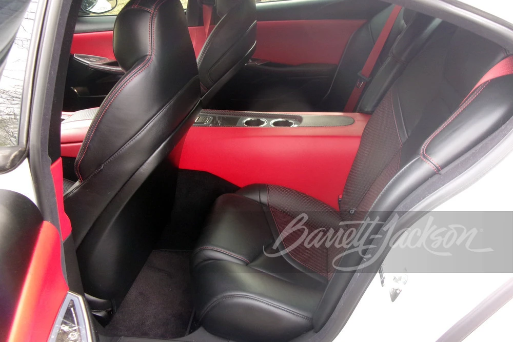 2019 Karma Revero - Image 16 of 31