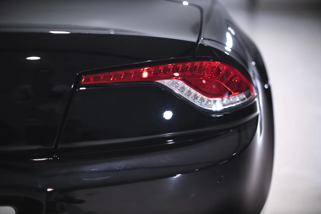 2019 Karma Revero - Image 28 of 31