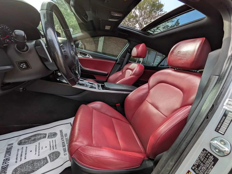 2019 Kia Stinger GT - Image 8 of 10