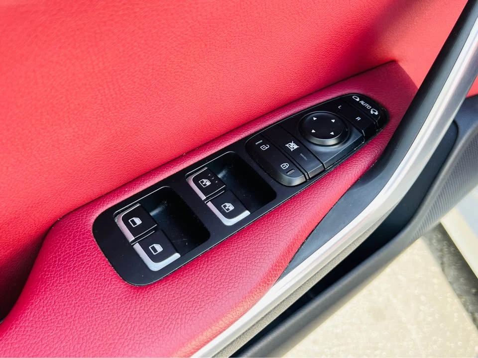 2019 Kia Stinger GT - Image 8 of 20