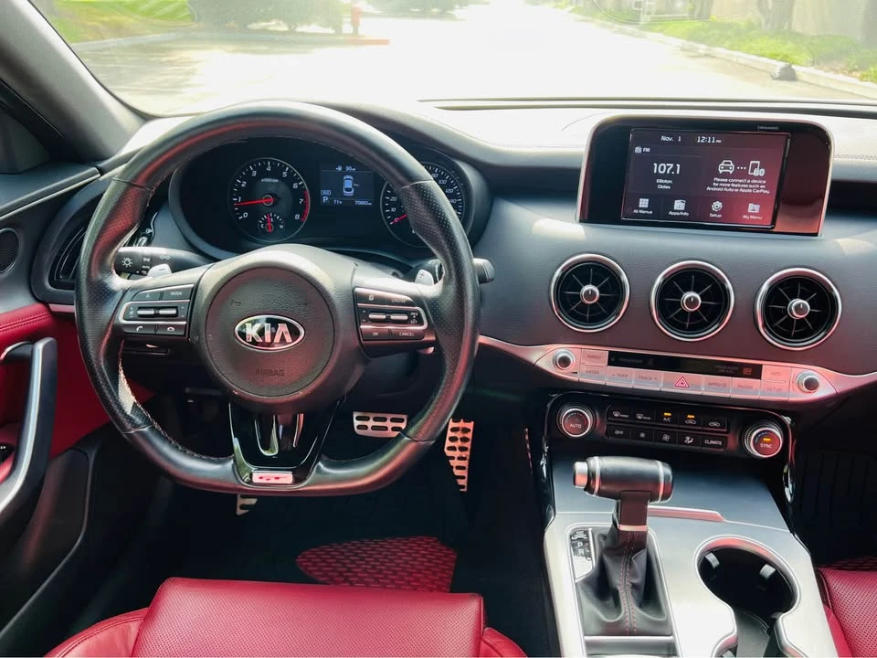 2019 Kia Stinger GT - Image 16 of 20