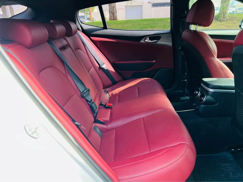 2019 Kia Stinger GT - Image 13 of 20