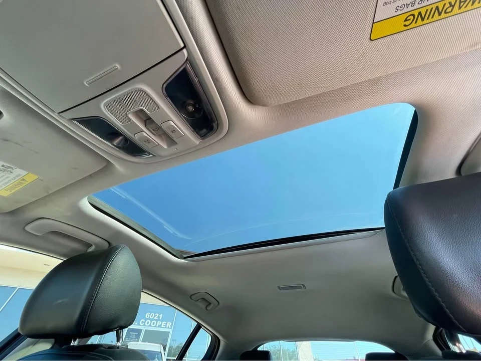 2019 Kia Stinger - Image 5 of 10