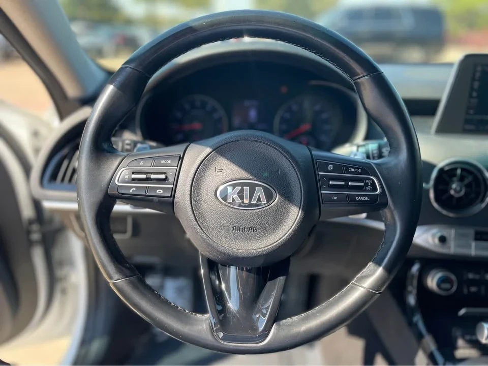 2019 Kia Stinger - Image 9 of 10