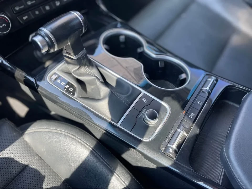 2019 Kia Stinger - Image 8 of 10