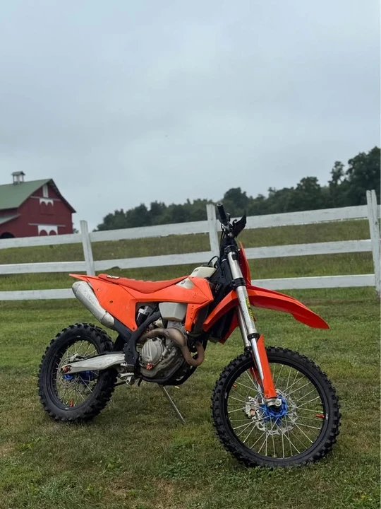 2019 KTM - Image 2 of 10