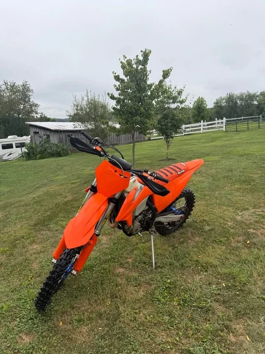 2019 KTM - Image 4 of 10