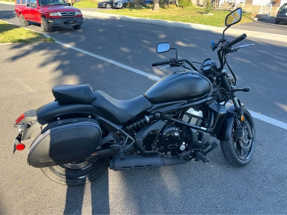 2019 Kawasaki - Image 2 of 3