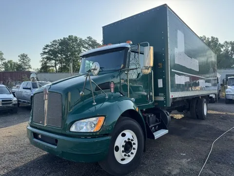 2019 Kenworth T270 28' Box Truck