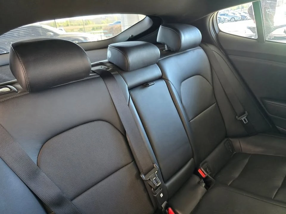 2019 Kia Stinger GT - Image 13 of 17