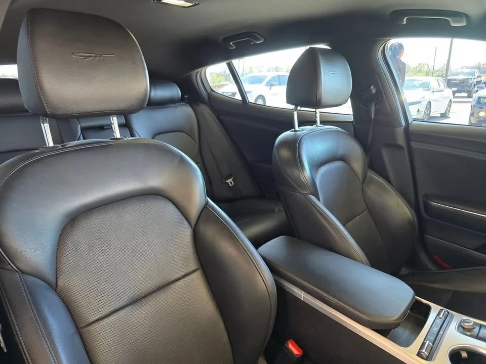 2019 Kia Stinger GT - Image 15 of 17