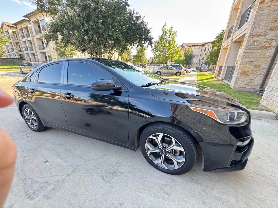 2019 Kia Forte - Image 2 of 4