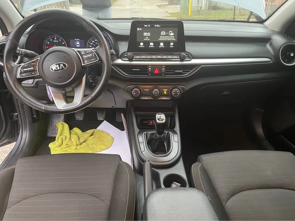 2019 Kia Forte - Image 6 of 10