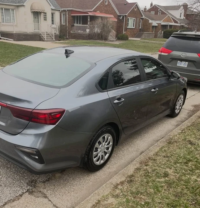 2019 Kia Forte - Image 4 of 10