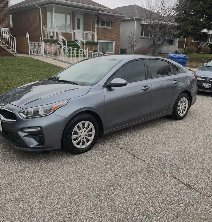 2019 Kia Forte - Image 2 of 10