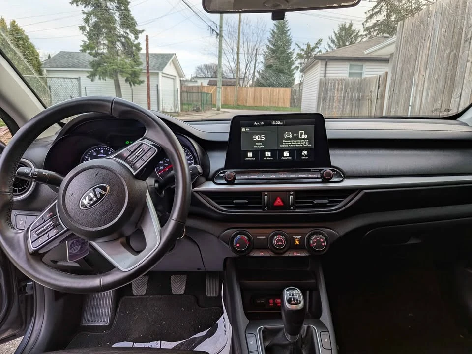 2019 Kia Forte - Image 7 of 10