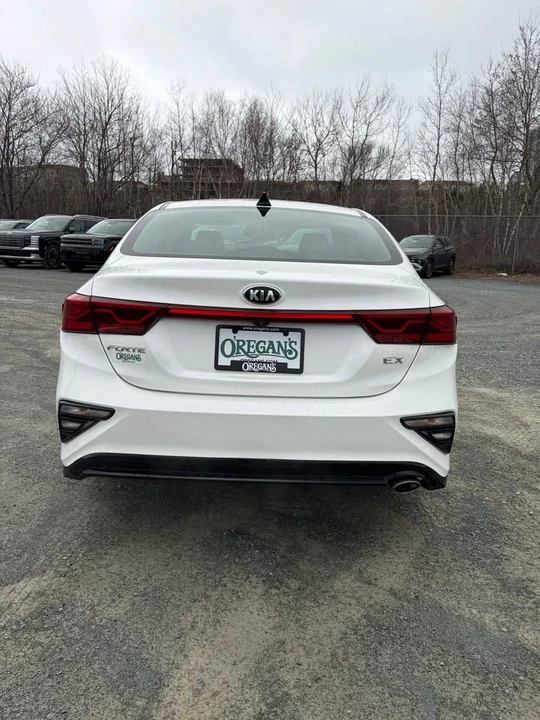 2019 Kia Forte - Image 4 of 19