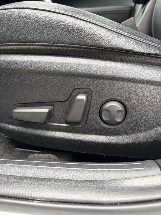 2019 Kia Forte - Image 12 of 19