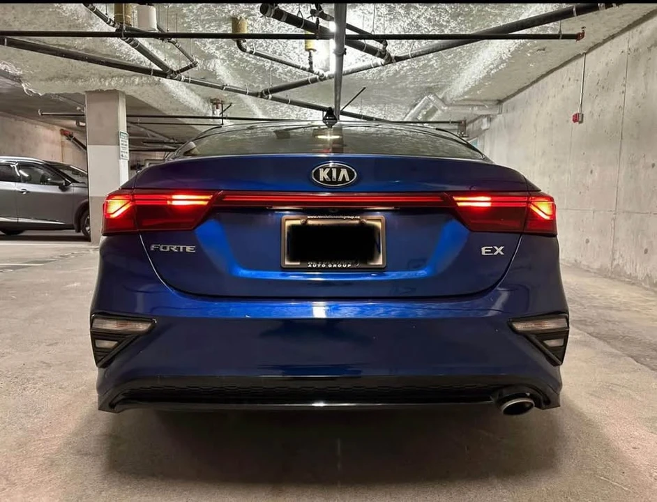2019 Kia Forte - Image 6 of 8