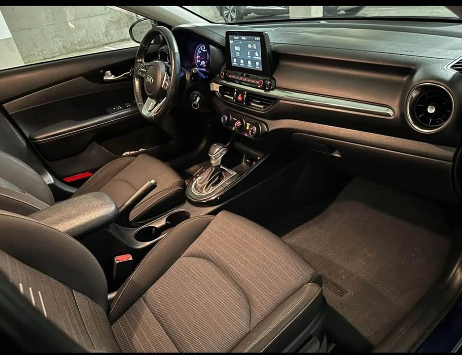 2019 Kia Forte - Image 7 of 8