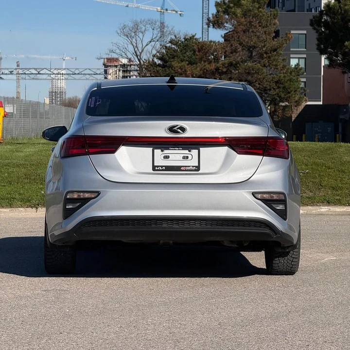 2019 Kia Forte - Image 5 of 19