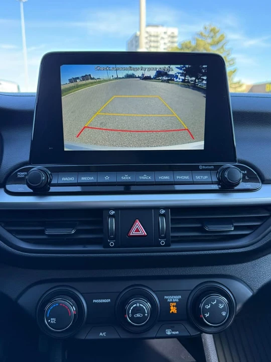 2019 Kia Forte - Image 16 of 19