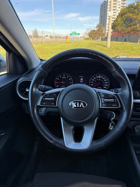 2019 Kia Forte - Image 15 of 19