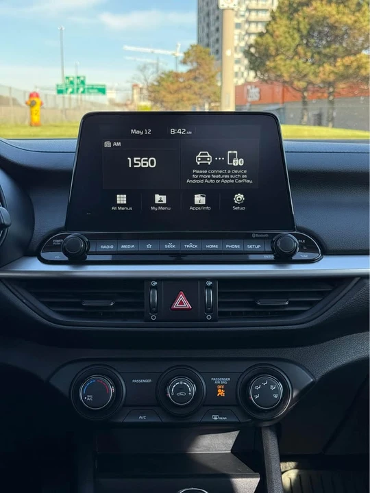 2019 Kia Forte - Image 14 of 19