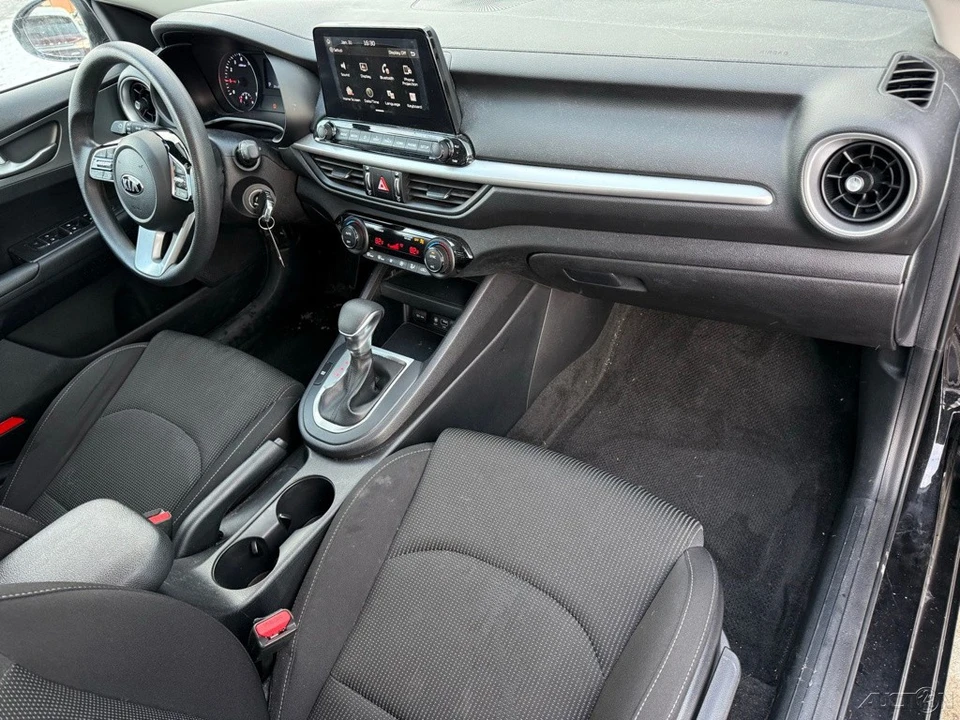 2019 Kia Forte - Image 15 of 21
