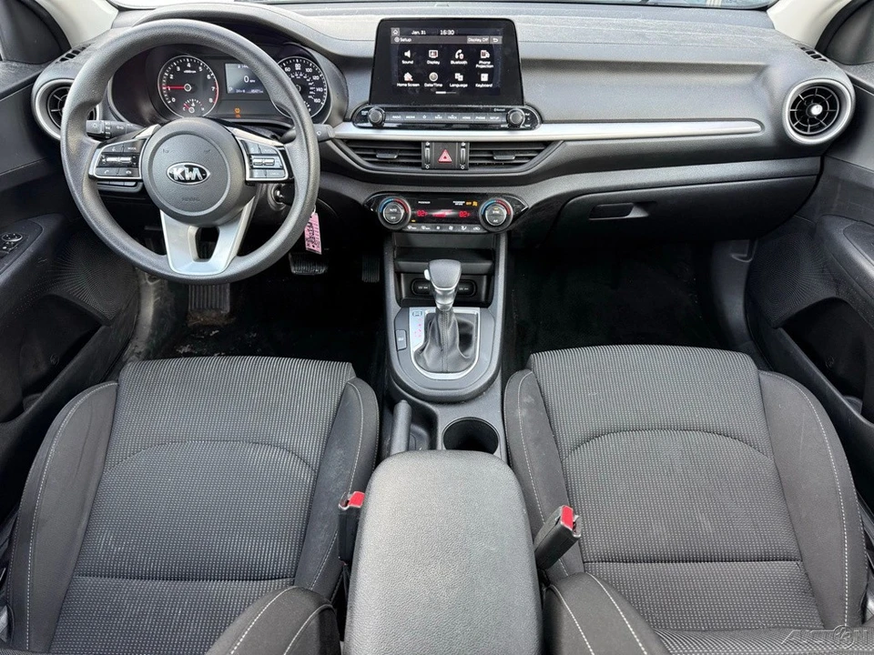 2019 Kia Forte - Image 17 of 21