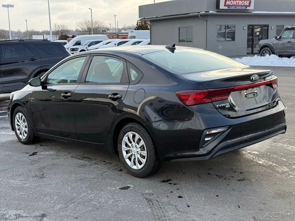2019 Kia Forte - Image 5 of 12