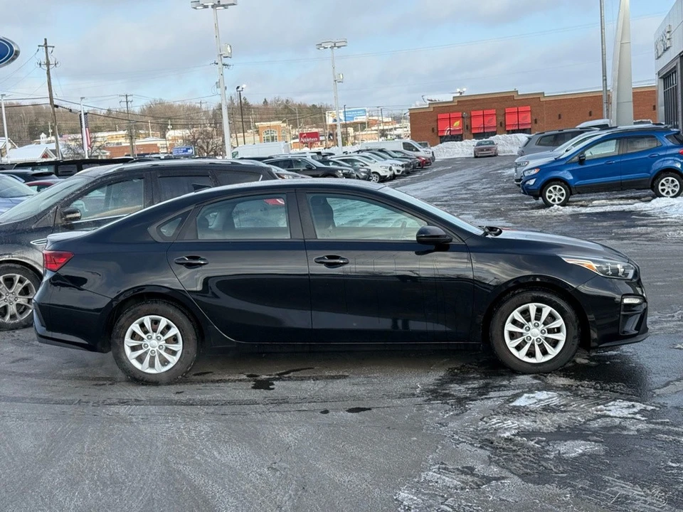 2019 Kia Forte - Image 2 of 12