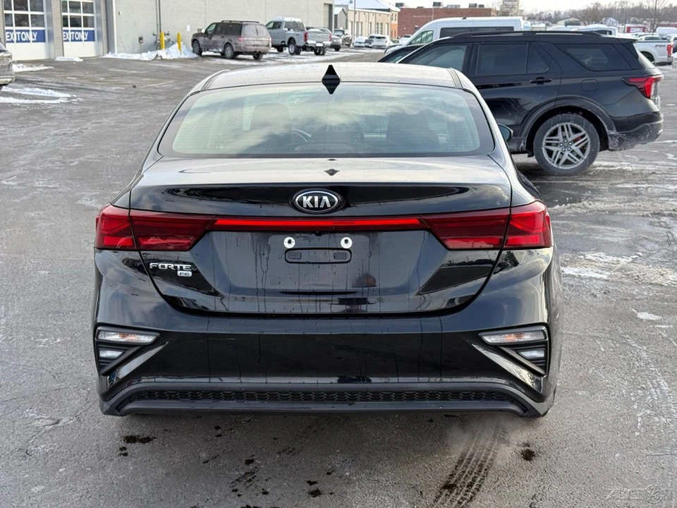 2019 Kia Forte - Image 4 of 12