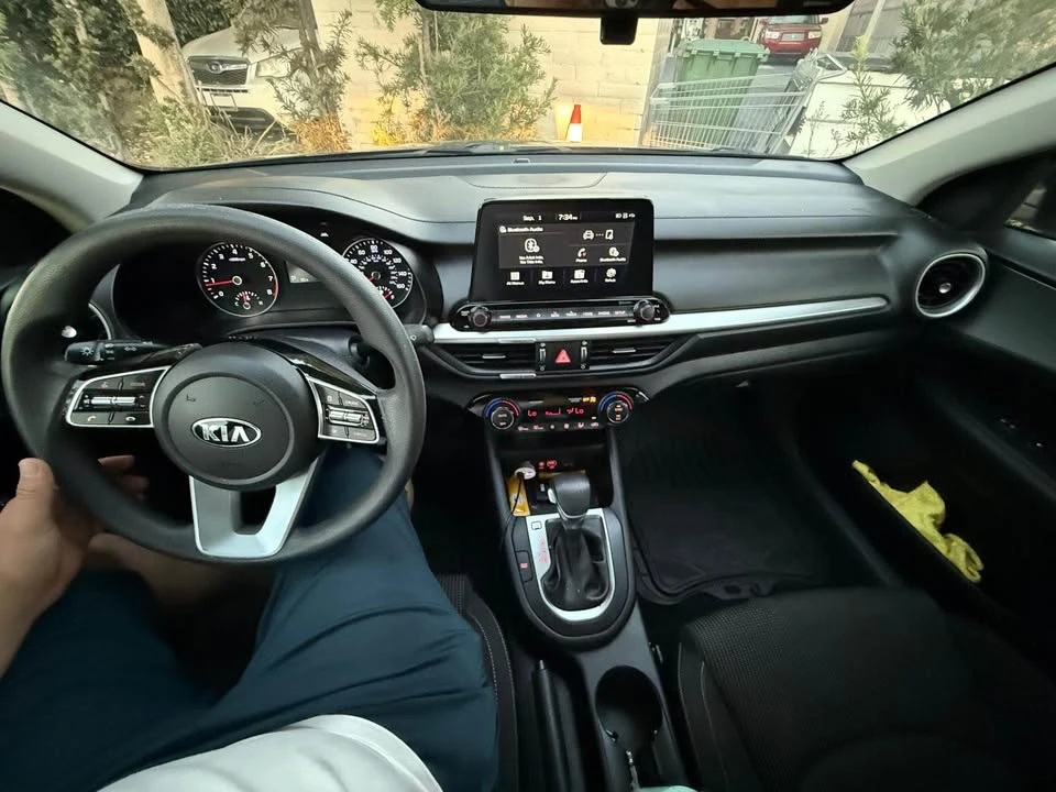 2019 Kia Forte - Image 6 of 8