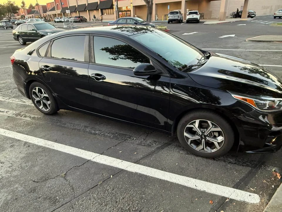 2019 Kia Forte - Image 4 of 8