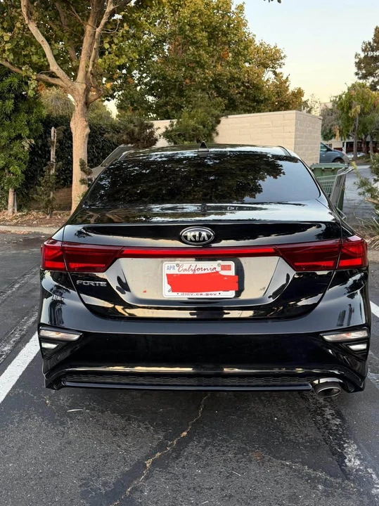 2019 Kia Forte - Image 5 of 8