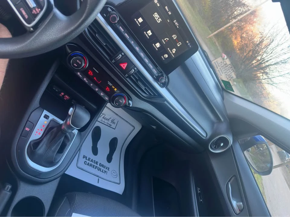 2019 Kia Forte - Image 7 of 8