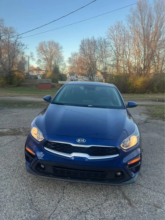 2019 Kia Forte - Image 4 of 8