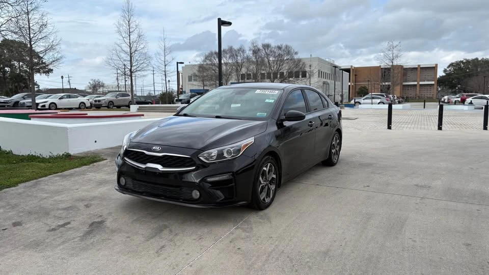 2019 Kia Forte - Image 7 of 12