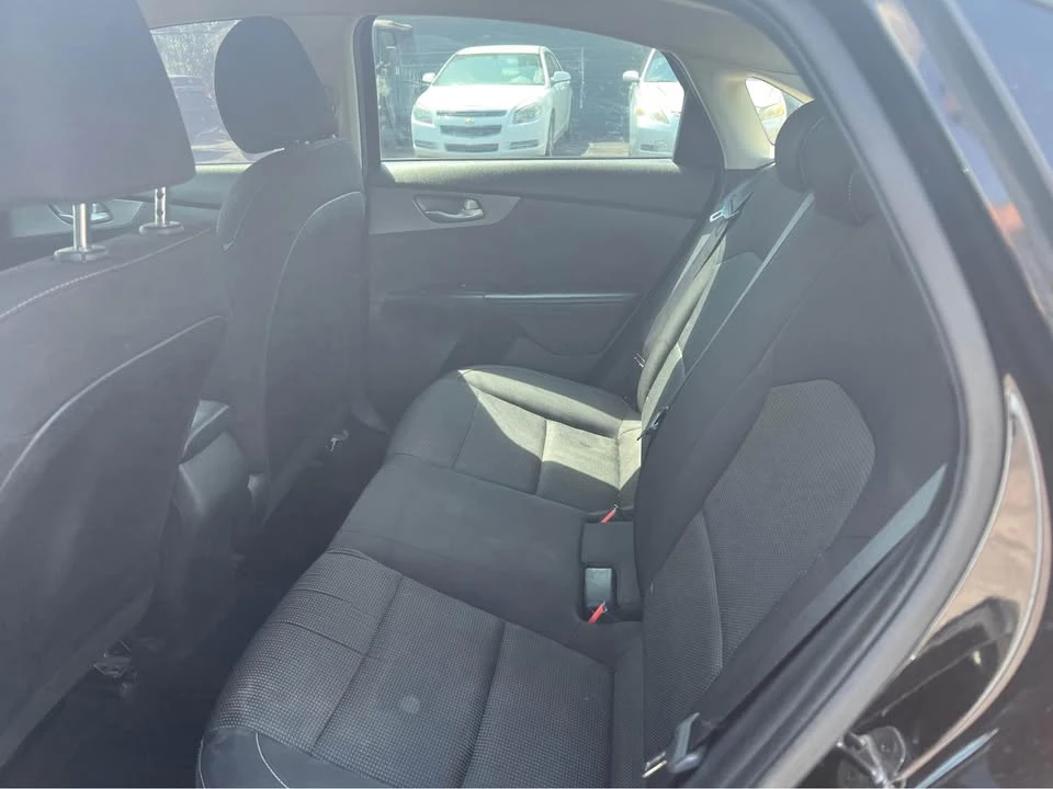 2019 Kia Forte - Image 8 of 9
