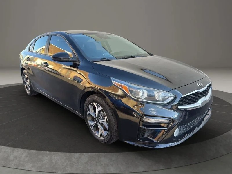 2019 Kia Forte - Image 3 of 12