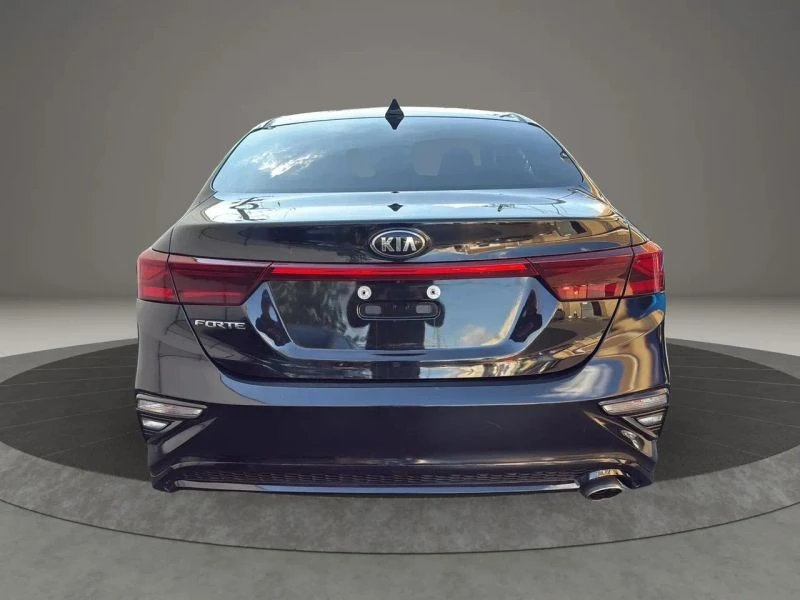 2019 Kia Forte - Image 6 of 12