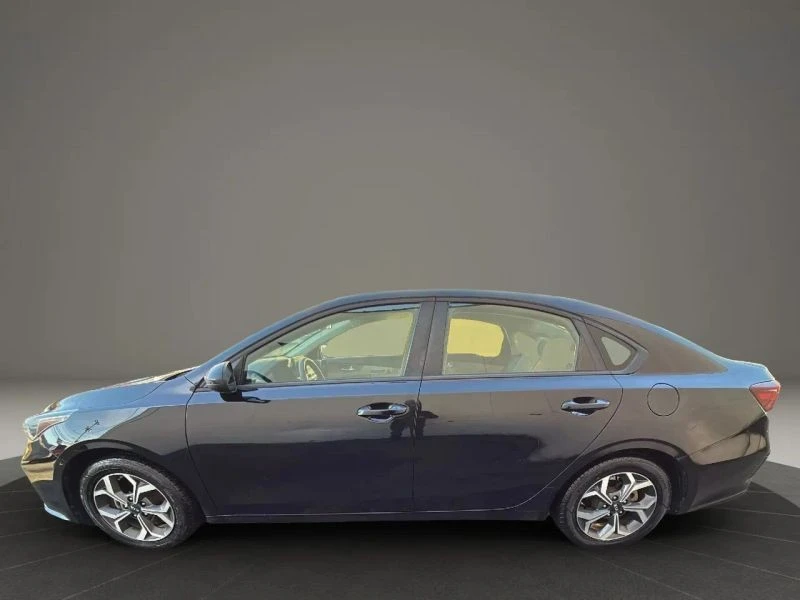 2019 Kia Forte - Image 8 of 12